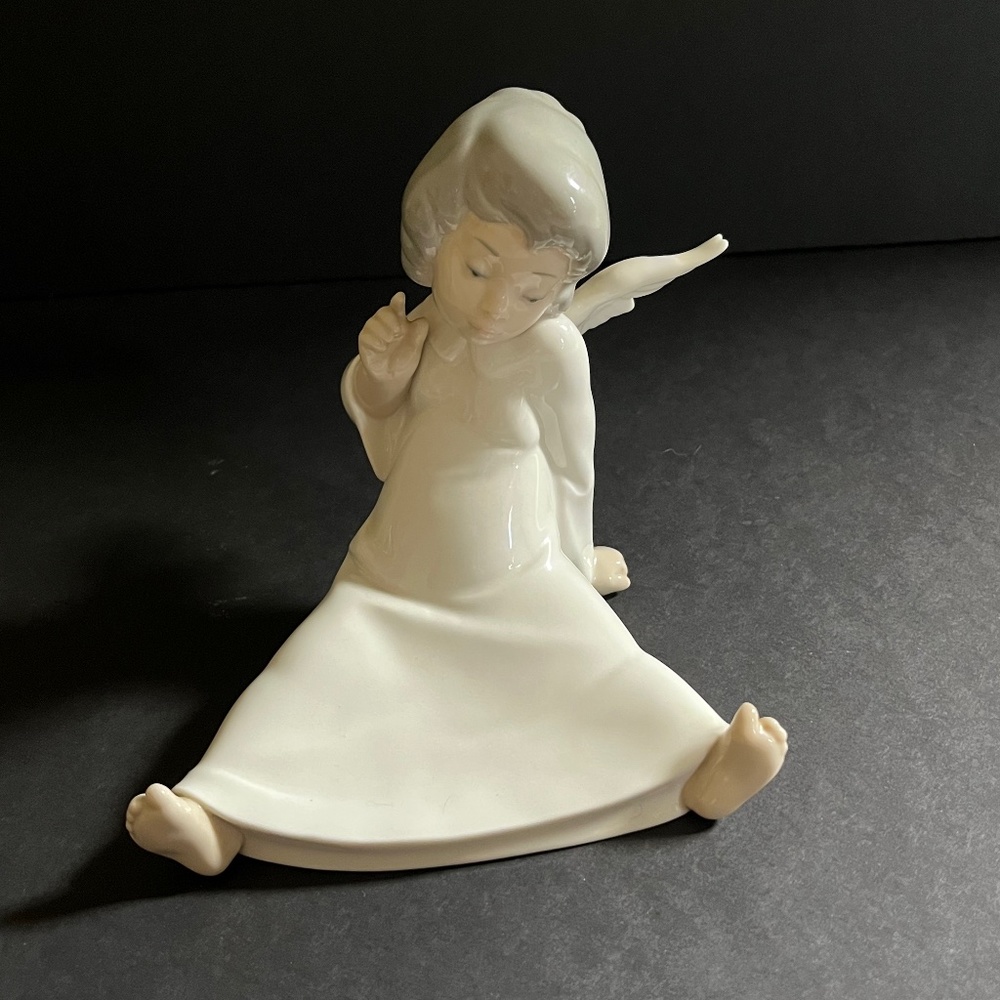 Lladro Retired Baby Angel